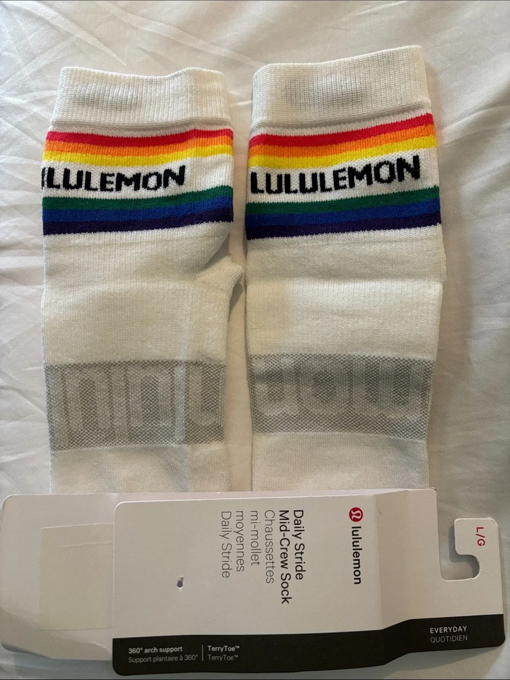 Lululemon Daily Stride Mid Crew Sock Rainbow & White Large NWT